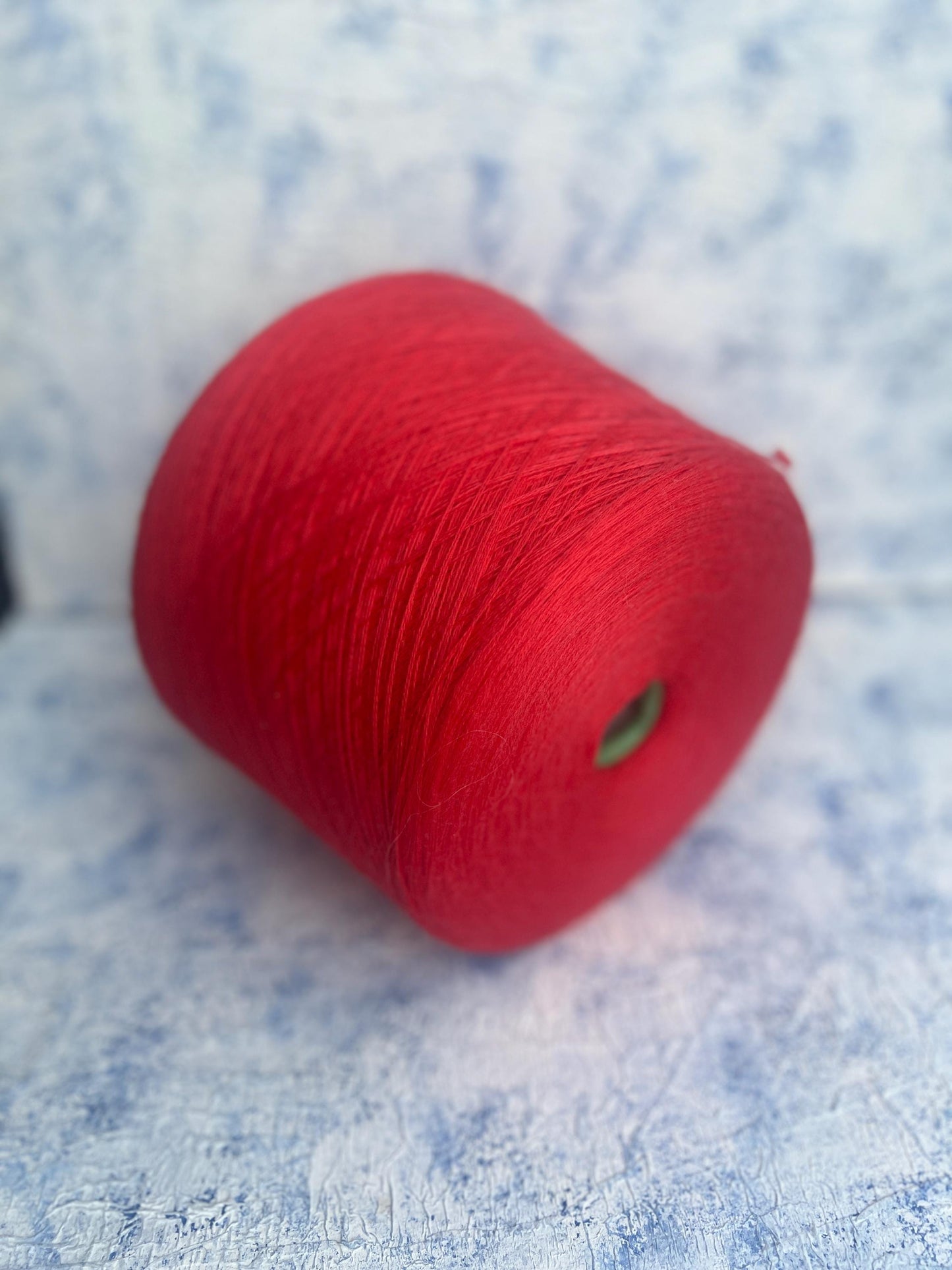 Merino lace yarn 100%, Biell Yarn, Color Water Melon.Per 100 gr