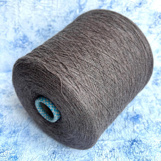Cashmere yarn 100% for knitting,Cariaggi yarn, Color Taupe. Per 100 gr