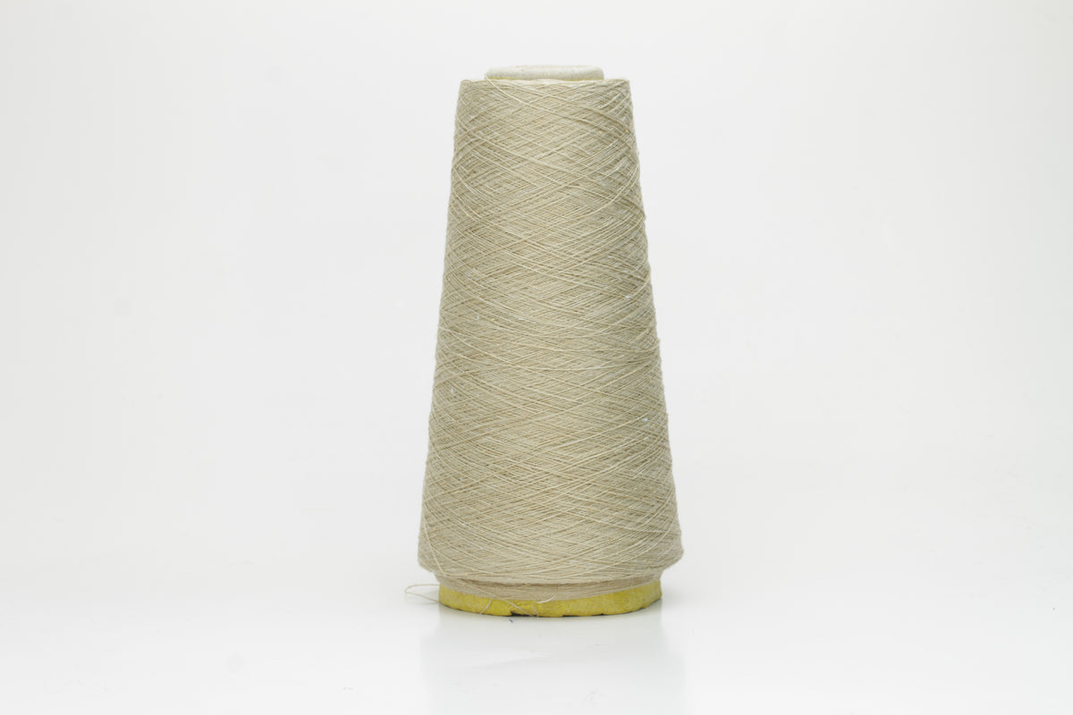 Silk yarn 55%, Lino yarn 45%. Nm 2/64,Loro Piana Yarn. Color Beige. Lot 90 gr