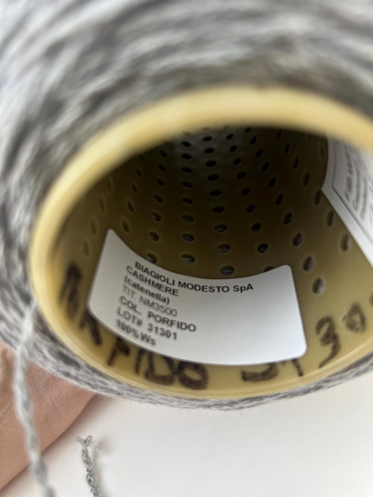 Cashmere yarn 100%, Filati biagioli - Catanella, Color Porfido.Per 100 gr