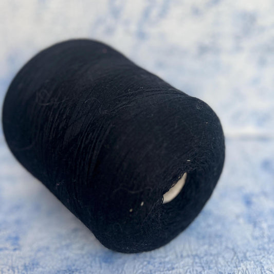 100% Merino yarn, Yarn for knitting&weaving,Color Black.Per 100 gr