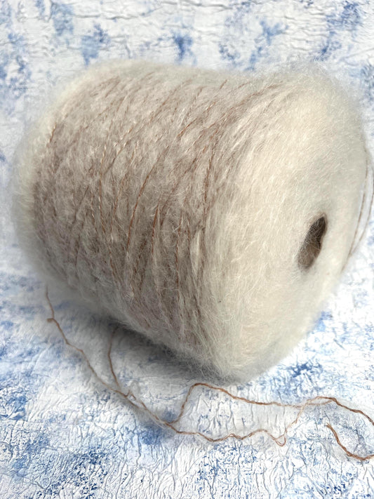 70% Kid Mohair&15% Wool&15% PA yarn on Cone. White&Brown.Per 100 gr