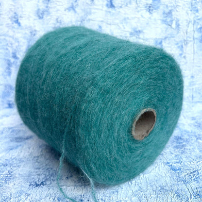 Baby Alpaca 42% & Merino 40% & PA 16% & EL 2% Yarn,Green.Per 100 gr