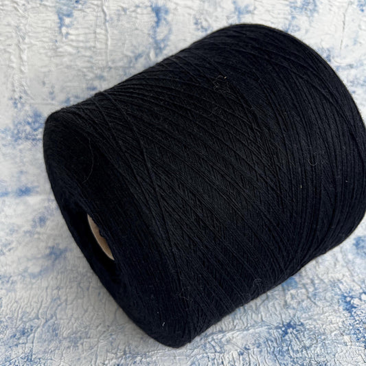 100% Cashmere Yarn Loro Piana. Color Black. Yarn for Knitting & Weaving