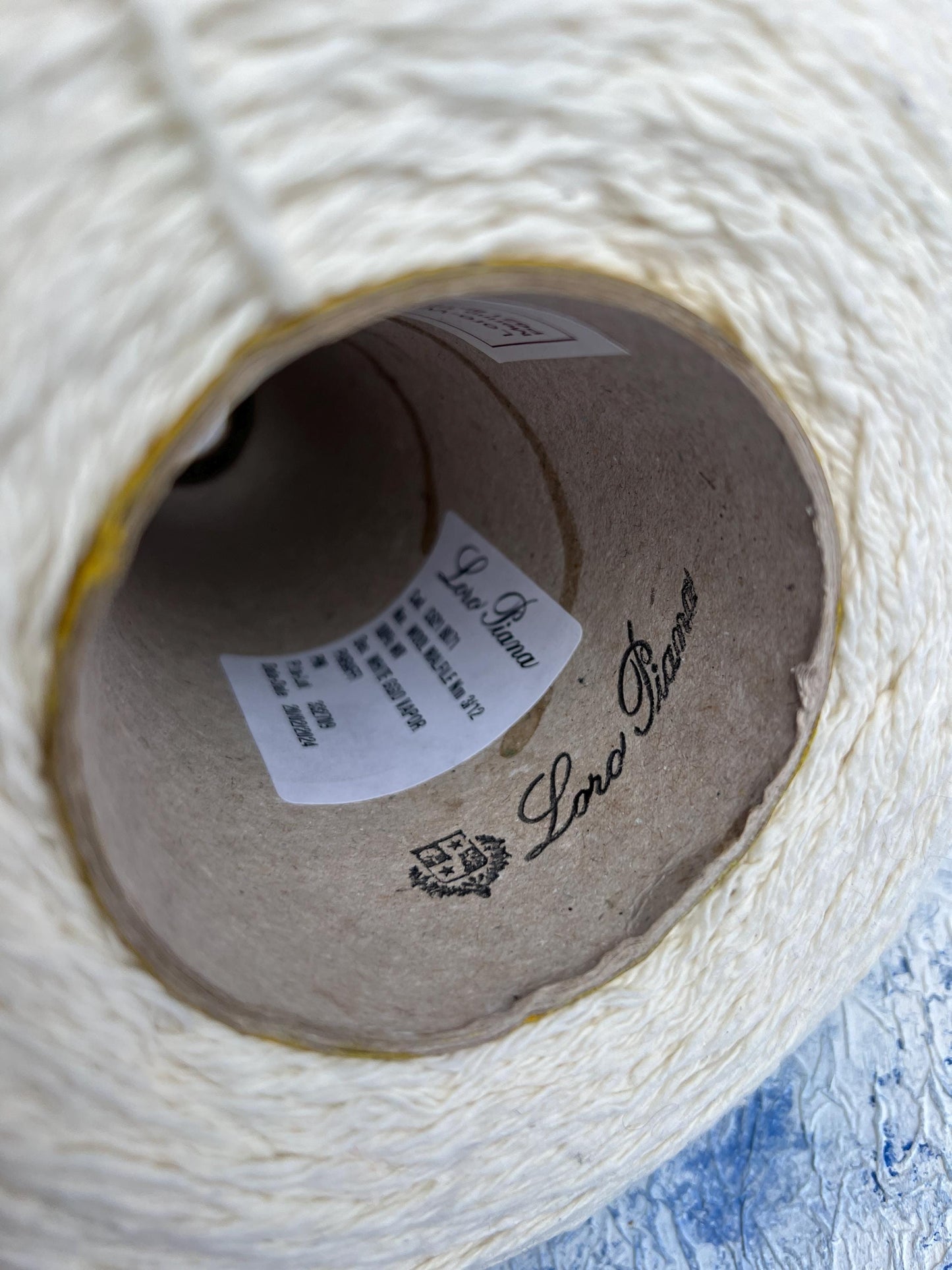 Merino yarn 100%,Loro Piana Malfile yarn on Cone,White.Per 100 gr