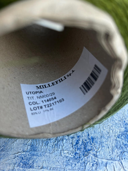 Linen yarn  83% & Silk yarn 17%. Yarn for knitting. Green.Per 100 gr