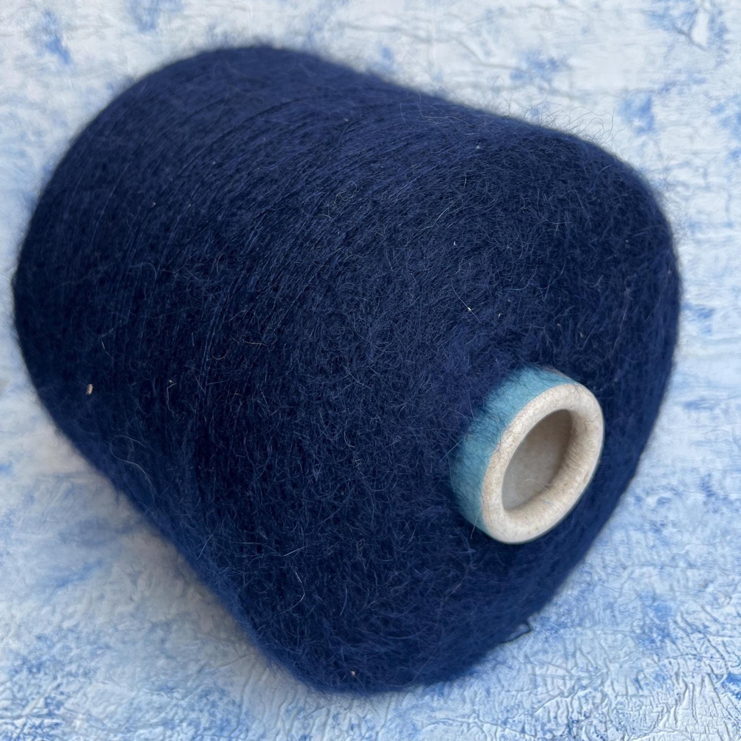 Kid Mohair yarn 70%, Silk yarn 30%, Nm 8.5 - Dark Blue. Per 100 gr