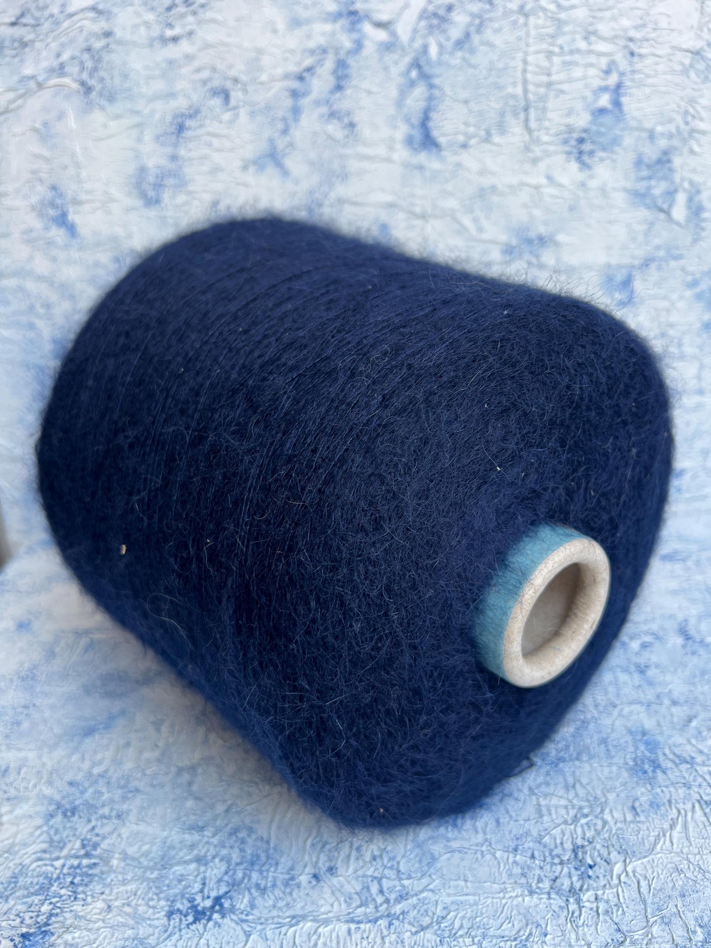 Kid Mohair yarn 70%, Silk yarn 30%, Nm 8.5 - Dark Blue. Per 100 gr