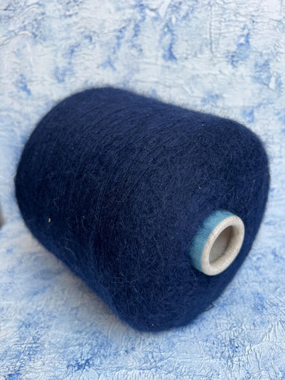 Kid Mohair yarn 70%, Silk yarn 30%, Nm 8.5 - Dark Blue. Per 100 gr
