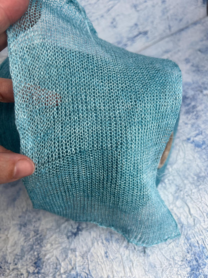 Linen yarn 100%, Nm 1/26, Tollegno SPA, Color Blue. Per 100 gr