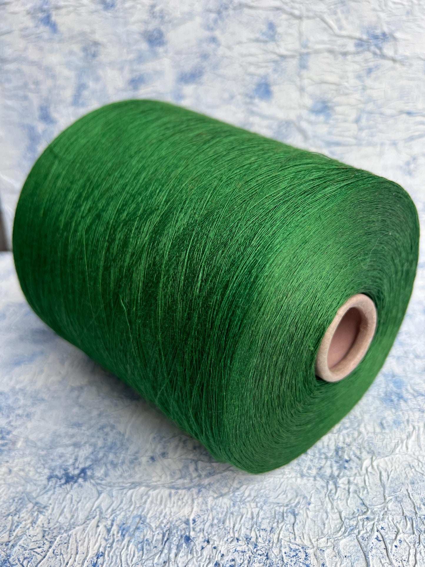Linen yarn 100%, Yarn for knitting,Tollegno,Color Grassy Green. Per 100 gr