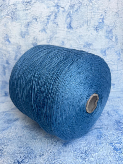 100% Linen yarn on cone. Linen Italian Yarn for Knitting. Color: Cielo. Per 100 gr