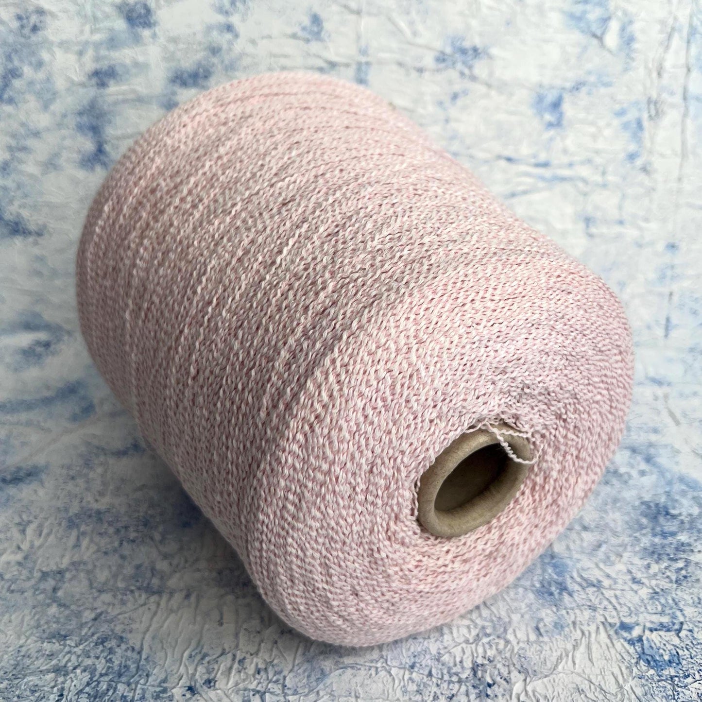 Cotton Chanel. 88% Cotton yarn, 3% Cashmere, 9% PA. Pink pastel.Per 100 gr