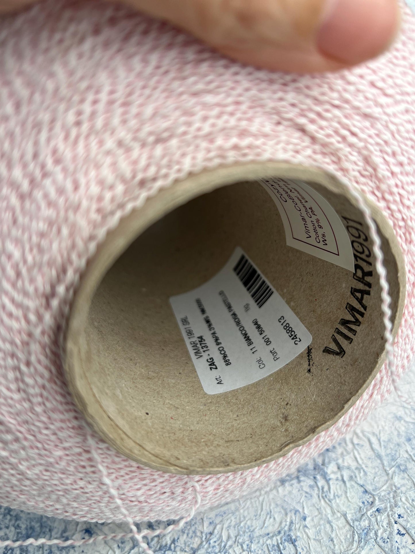 Cotton Chanel. 88% Cotton yarn, 3% Cashmere, 9% PA. Pink pastel.Per 100 gr