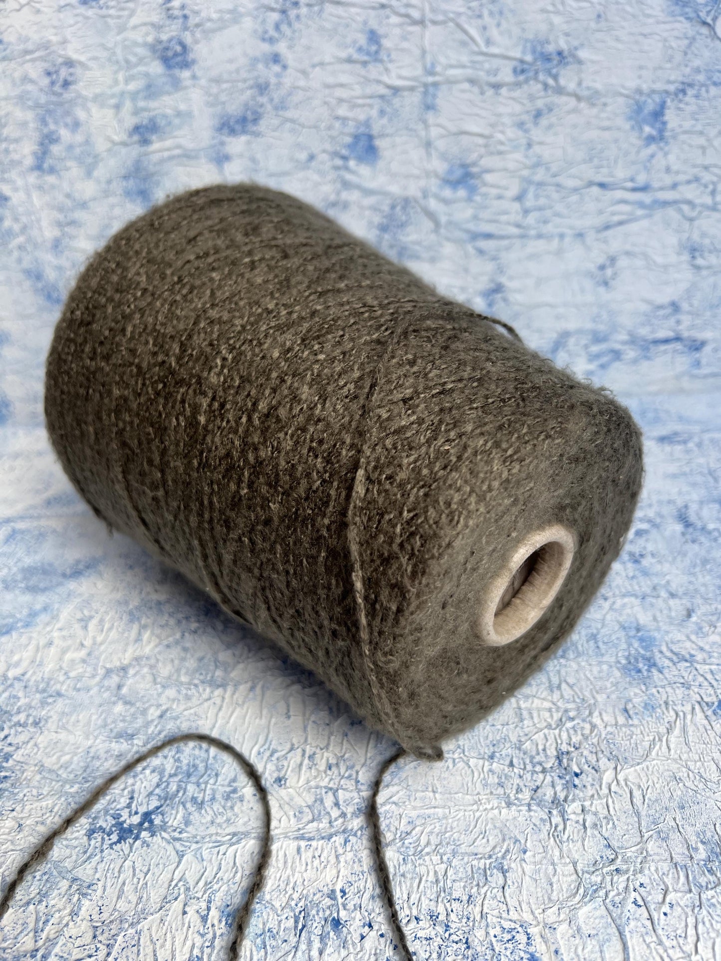 Silk Yarn 100%. Yarn on cone for knitting, Vimar. Color Militare. Per 100 gr