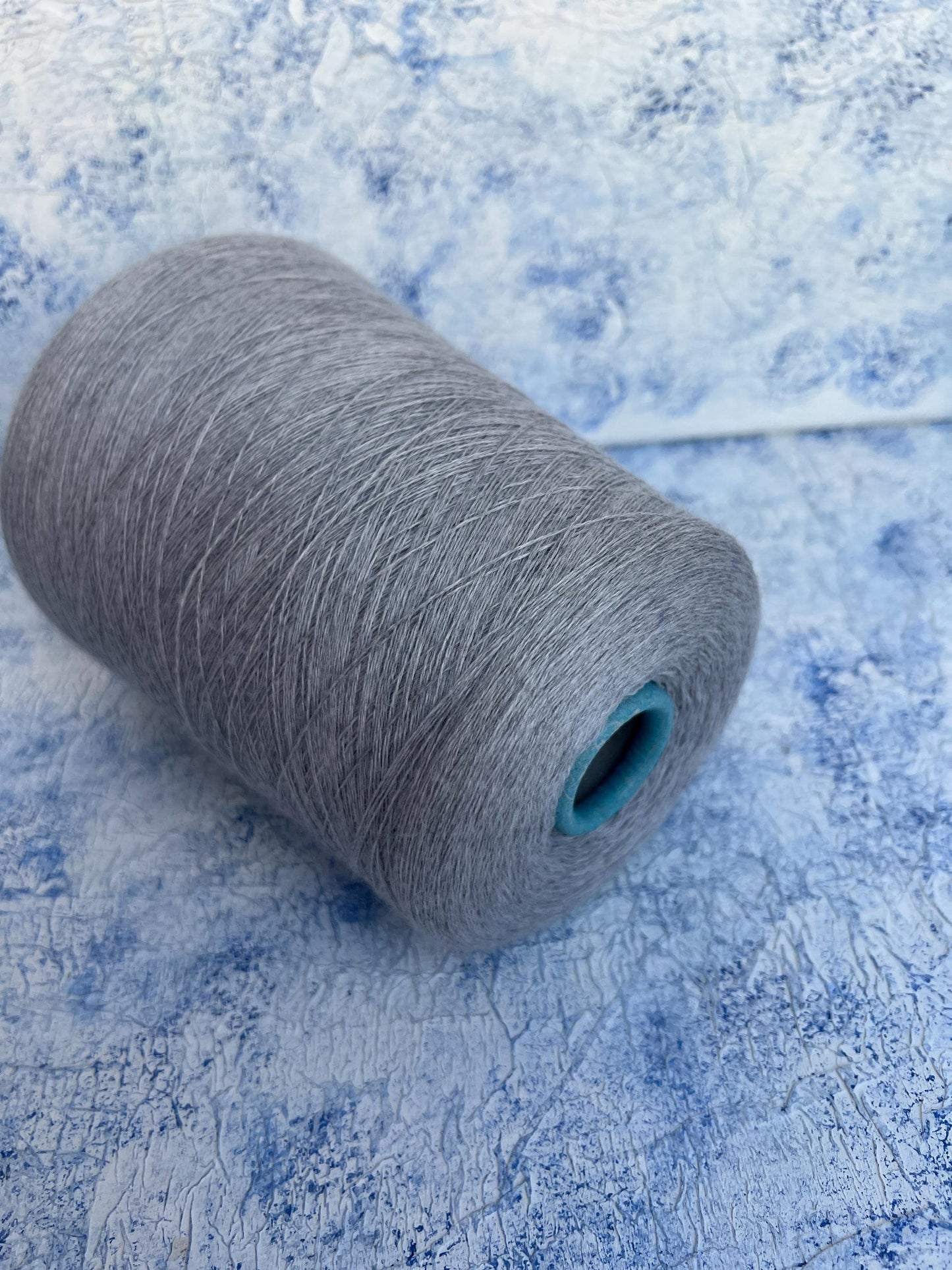 Merino yarn 100%, Cashwool, ZEGNA Yarn, Color Gray. Per 100 gr