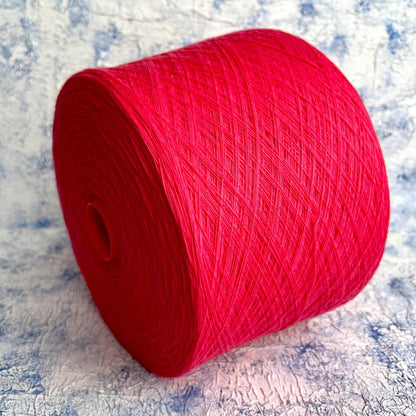 Merino yarn 100%, Supergeelong wool yarn, Color Geranium. Per 100 gr
