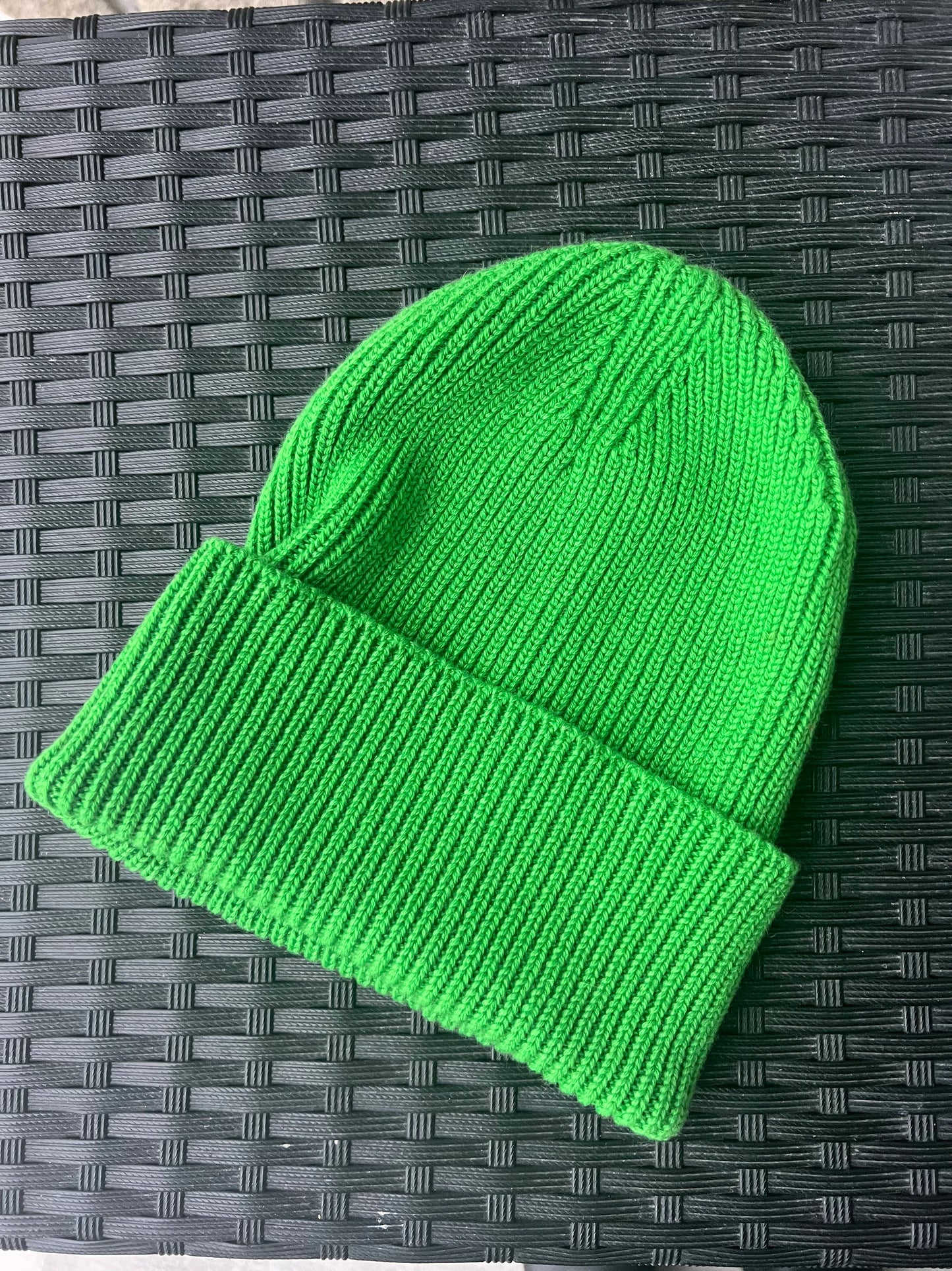 Handmade 100% Pure Cashmere beanie hat. YARN: 65% wool, 35% alpaca