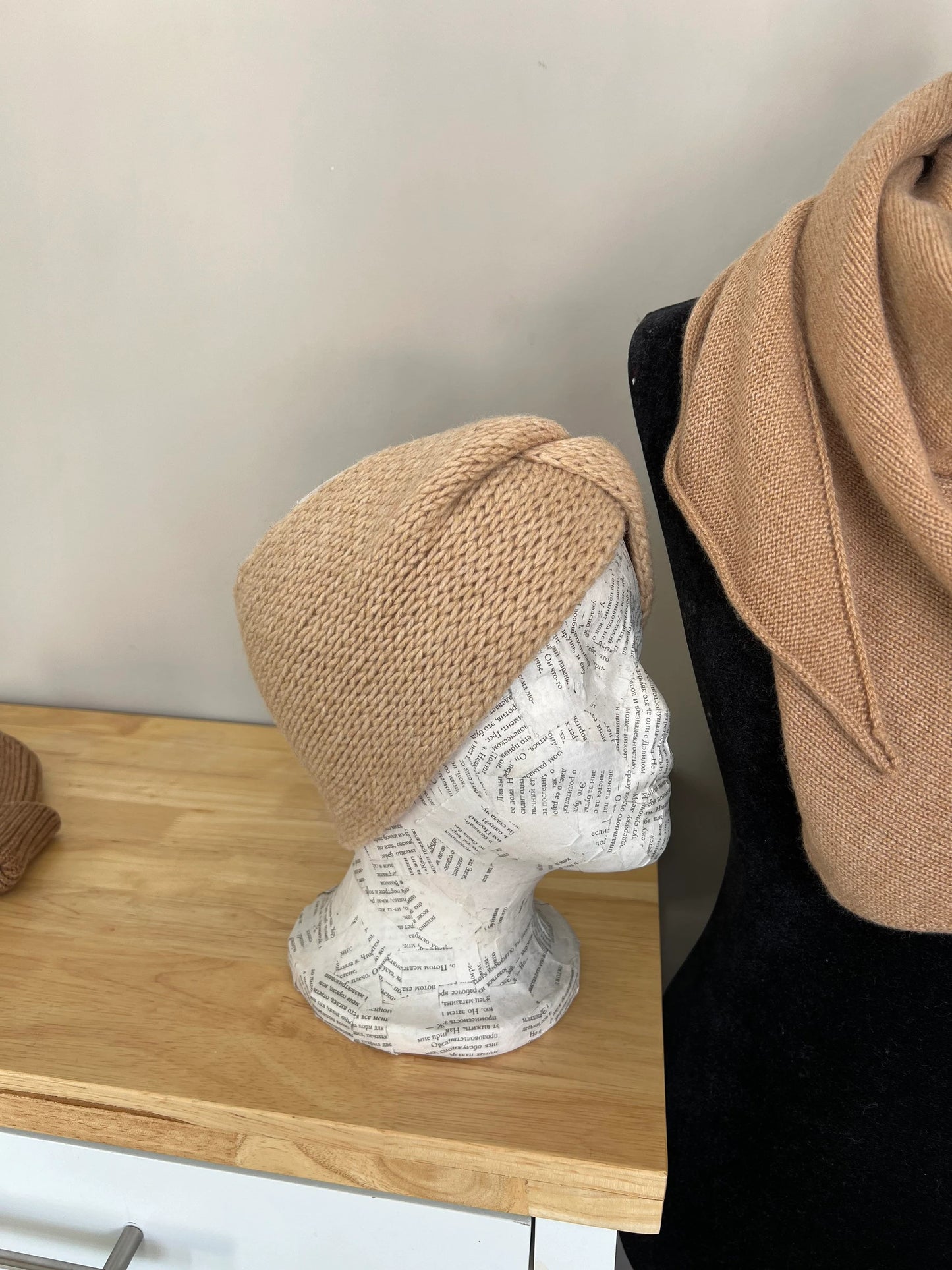 Cocooned Comfort: Winter Headband and Cashmere Shawl Set, Embracing Warmth with 100% Wool Headband and Luxurious Cashmere Shawl