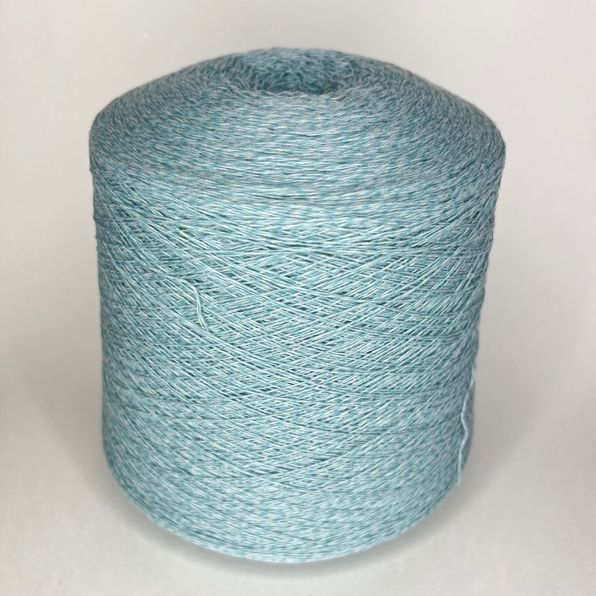 Italian Cashmere yarn and Merino soft wool yarn. Loro Piana yarn, art. MOIRE. Fibre: 90% Merino Wool Yarn, 10% Cashmere Yarn. Color: white&blue Melange. Introducing our luxurious soft wool cashmere blend yarn!