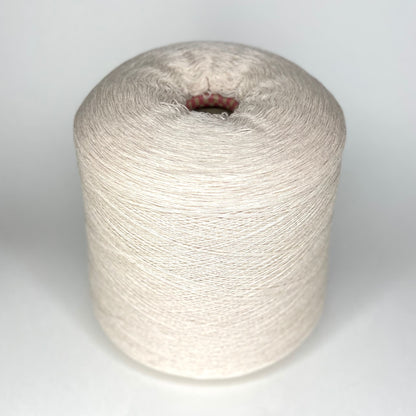 Wool 93%, Cashmere 7%, Nm 2/26000, Cervino, colore Pallido (white), per. 100 gr.