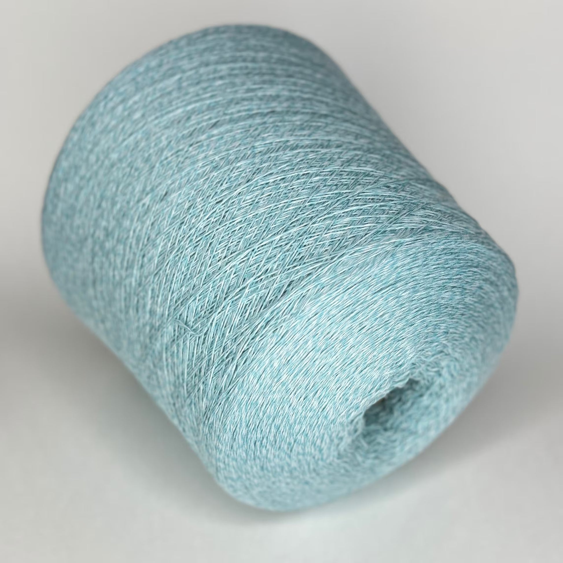 Italian Cashmere yarn and Merino soft wool yarn. Loro Piana yarn, art. MOIRE. Fibre: 90% Merino Wool Yarn, 10% Cashmere Yarn. Color: white&blue Melange. Introducing our luxurious soft wool cashmere blend yarn!