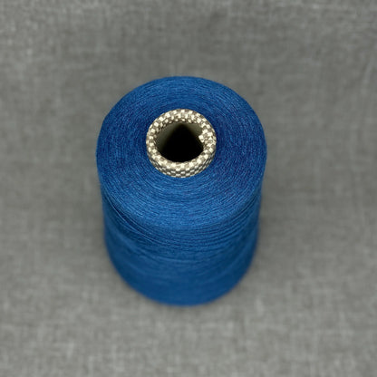 Cashmere yarn 70%,  Seta yarn 30%, Cariaggi Jaipur yarn, art: PPKA017, colore Blue. Fiber: 70% cashmere yarn 30% Silk yarn. Yarn Colour: Blue. This is a very soft pure cashmere yarn. You can purchase this yarn at our yarn store in Canada.