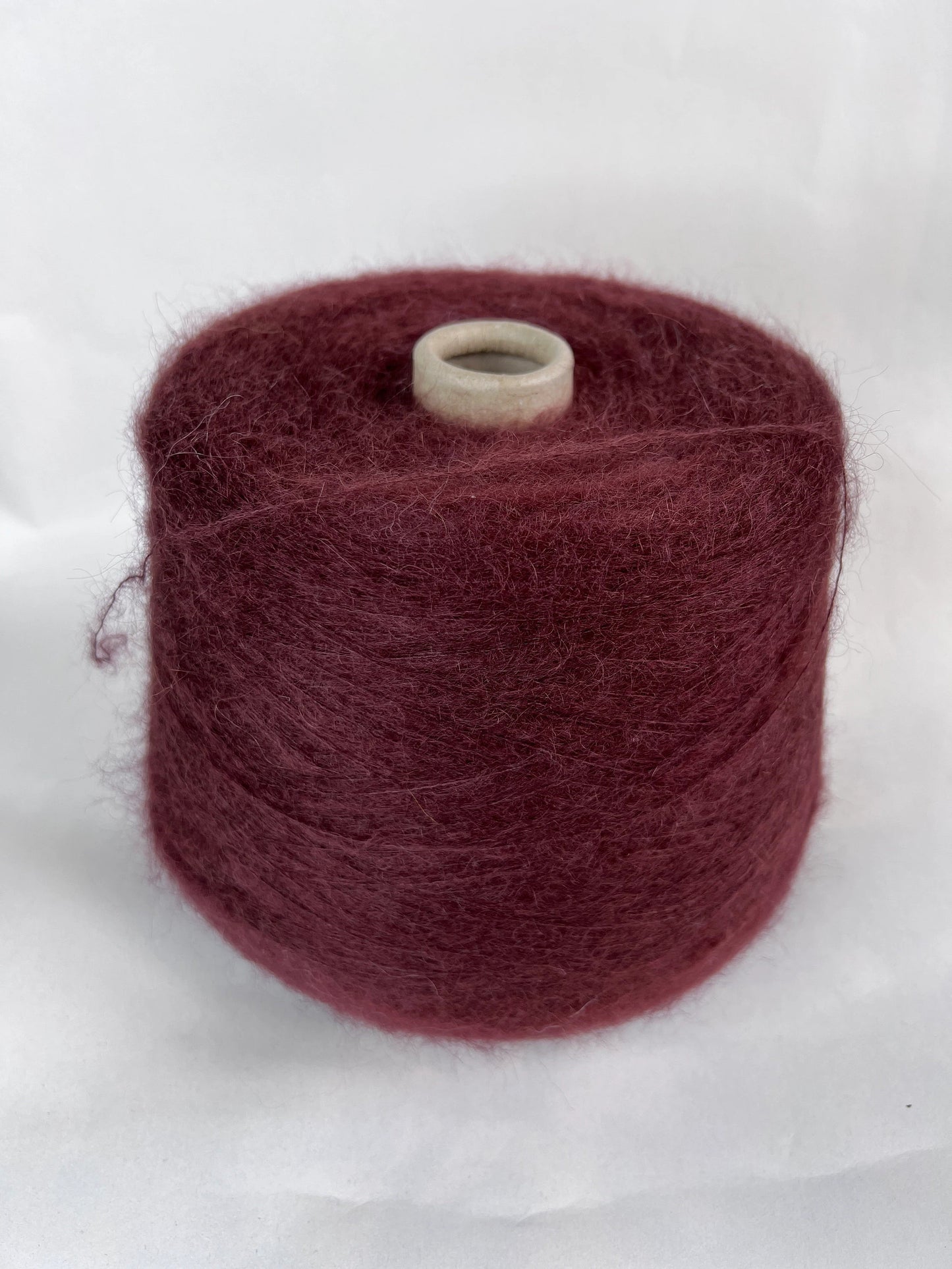 Super Kid Mohair Yarn 70%, Poliamide Yarn 30%, Yarn on Cone. Bordo, per 100 gr