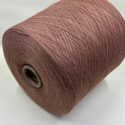 Luxurious Merino and Cashmere Blend - Nm 2/60, 90% Merino, 10% Cashmere - Rich Brown, per 100 gr