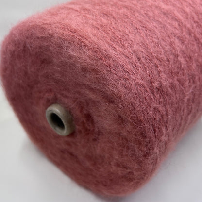 Profilo Gloria Yarn. Super Kid Mohair Yarn - 70% Super Kid Mohair Yarn, 30% PA. Rosa, per. 100 gr.