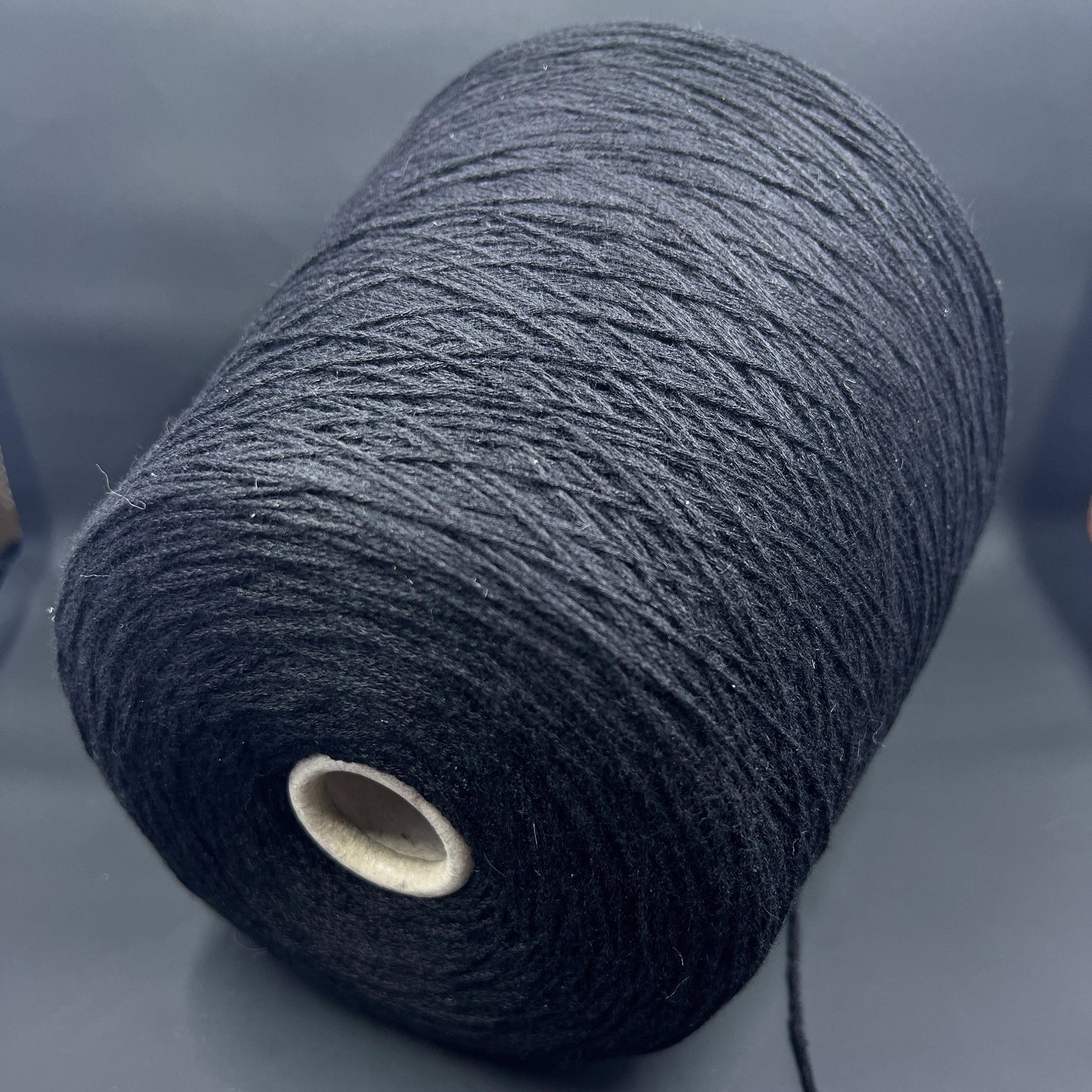 Cashmere 67%, Silk 28%, Pl 5%, Nm 1/4500, Loro Piana B088 8010,  NERO (Black), per 100 gr. Italian Fine Yarn, yarn on cone, Hand Knitting, Machine Knitting