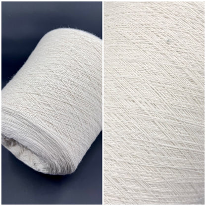 100% Merino wool yarn. Lanacardate SpA art Canberra. Yarn colour: Meringa. This is a very soft pure merino yarn. This super soft merino wool yarn is available at our yarn store in Canada.