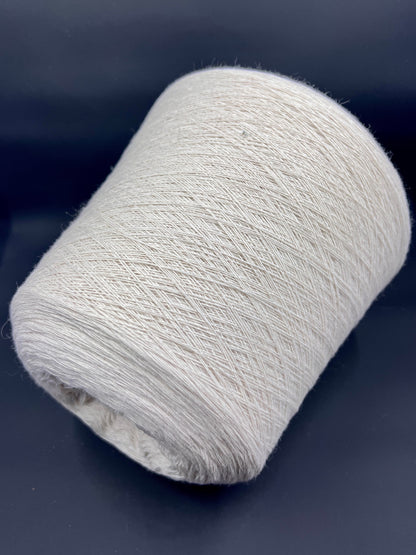 100% Merino wool yarn. Lanacardate SpA art Canberra. Yarn colour: Meringa. This is a very soft pure merino yarn. This super soft merino wool yarn is available at our yarn store in Canada.