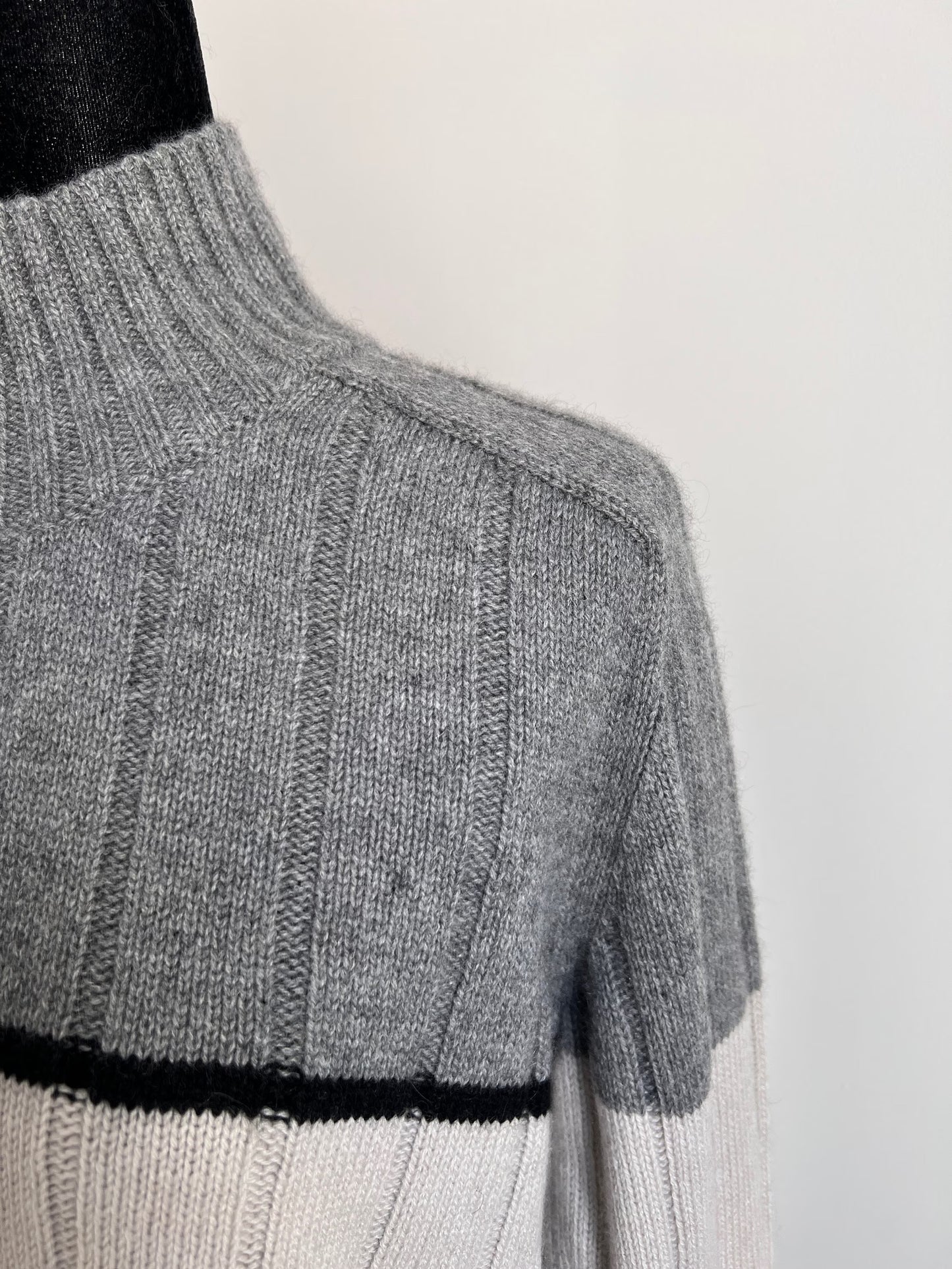 100% Cashmere Sweater, pure cashmere sweater.