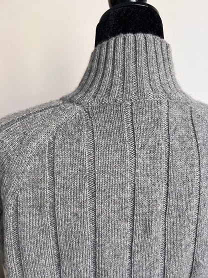 100% Cashmere Sweater, pure cashmere sweater.