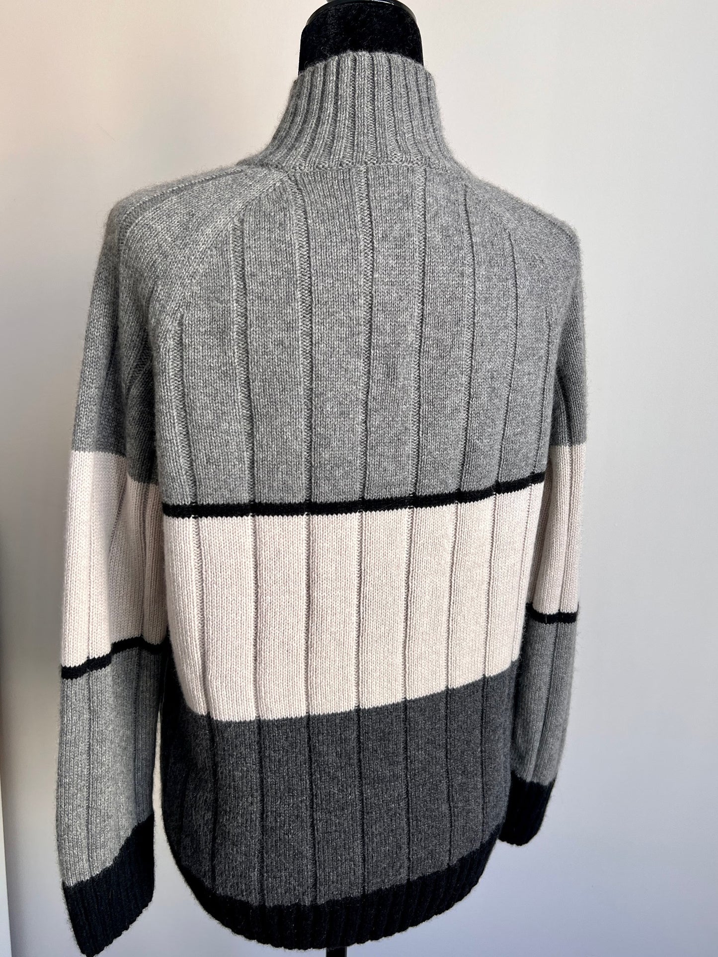 100% Cashmere Sweater, pure cashmere sweater.