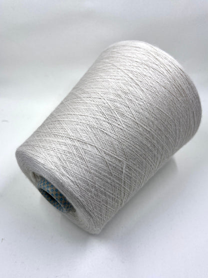 Cashmere Yarn & Silk Yarn by Cariaggi. Cashmere Yarn & Silk Yarn for Hand & Machine Knitting.  Fiber: 70% Cashmere Yarn 30% Silk Yarn  Yarn Colour: Ivory Reference: Cariaggi, Nm 2/56 This is a very soft pure Cashmere blend yarn by Cariaggi.