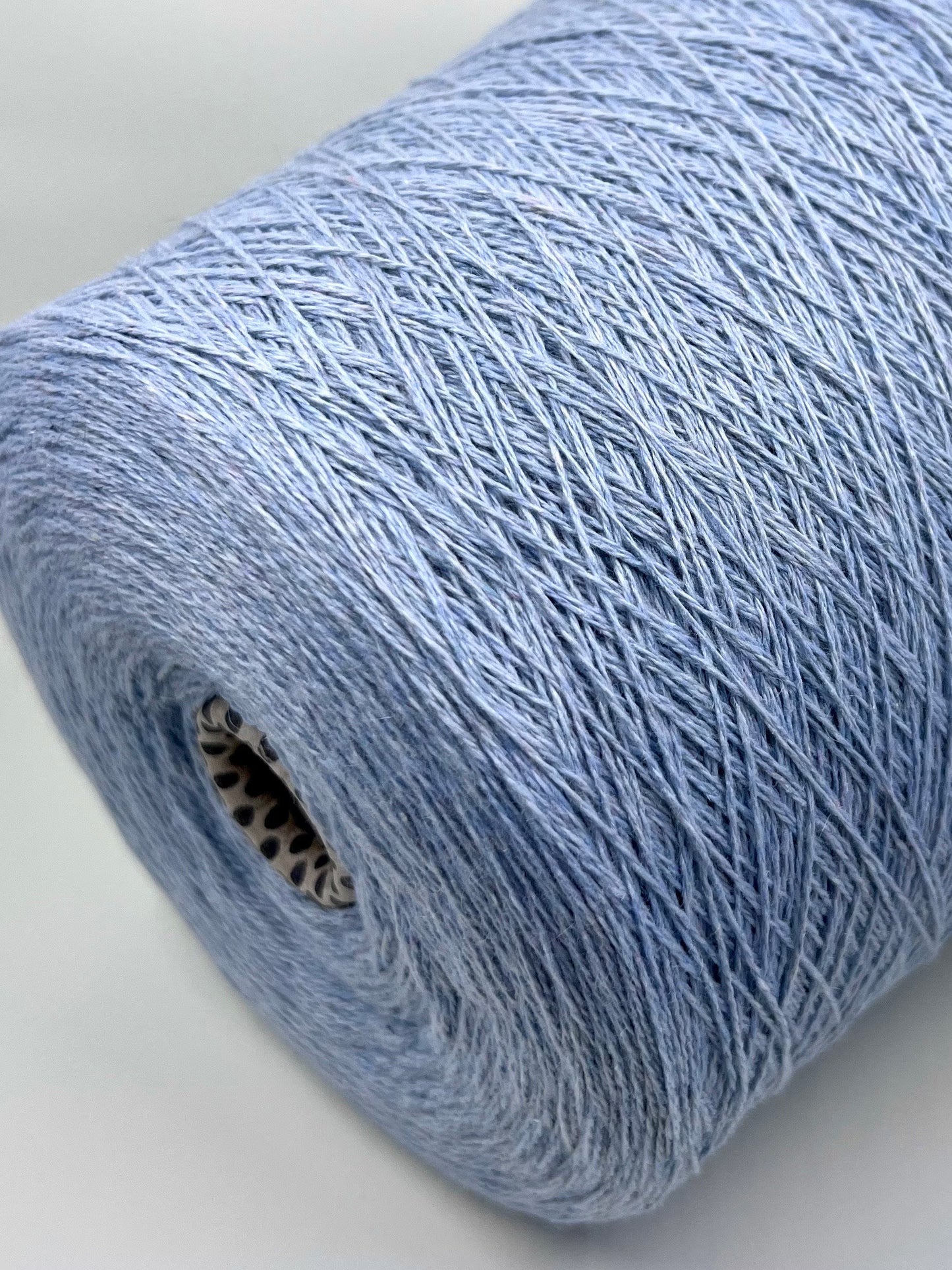 Merino Yarn 55%,Viscosa Yarn 30%, Cashmere Yarn 15%, Profilo PAPAIA. Per 100 gr