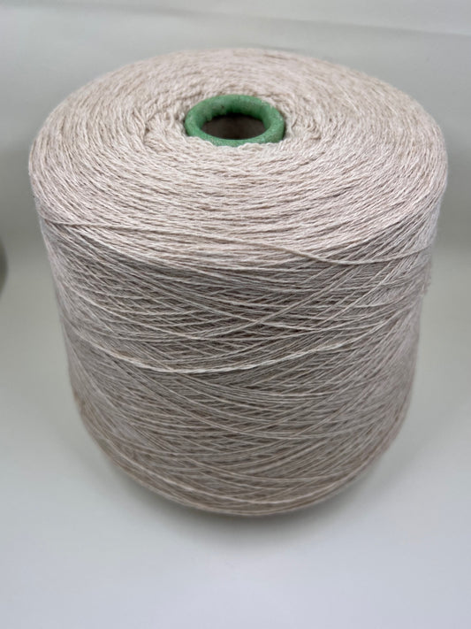 Wool Yarn 70% & Cashmere Yarn 30%, Settanta Profilo, color Beige. Per 100 gr