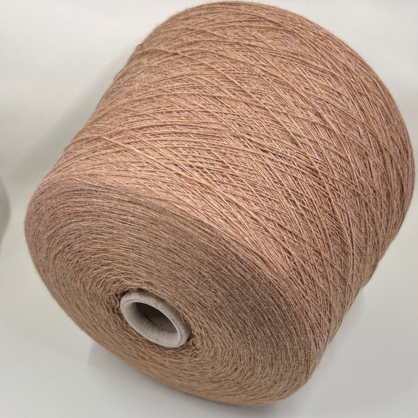 Merino Yarn 70%, Casmere Yarn 30%, Nm 1/15000, MilleFili Nouvelle, color-Brown. Per 100 gr