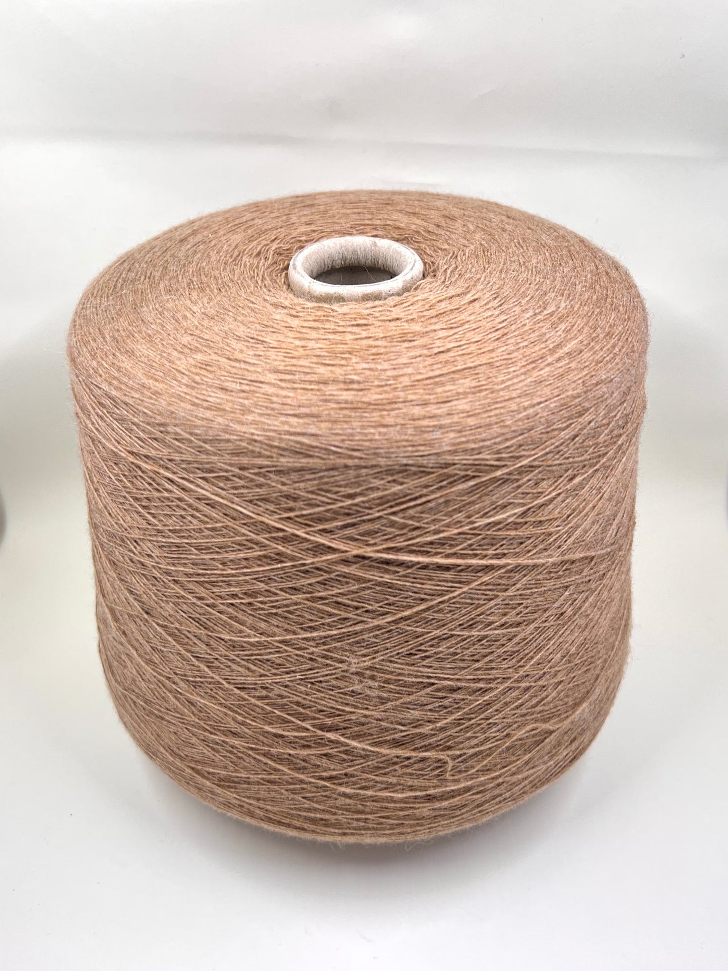 Merino Yarn 70%, Casmere Yarn 30%, Nm 1/15000, MilleFili Nouvelle, color-Brown. Per 100 gr