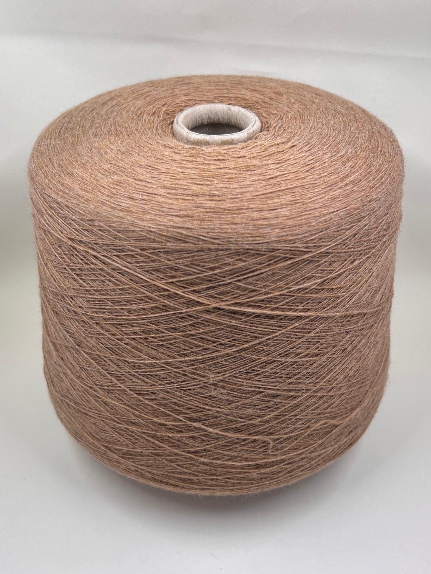 Merino Yarn 70%, Casmere Yarn 30%, Nm 1/15000, MilleFili Nouvelle, color-Brown. Per 100 gr