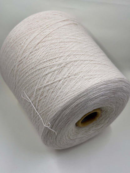 Cashmere Yarn 100%, Yarn on Cone, Yarn for knitting. Filati Power - White milk. per 100 gr