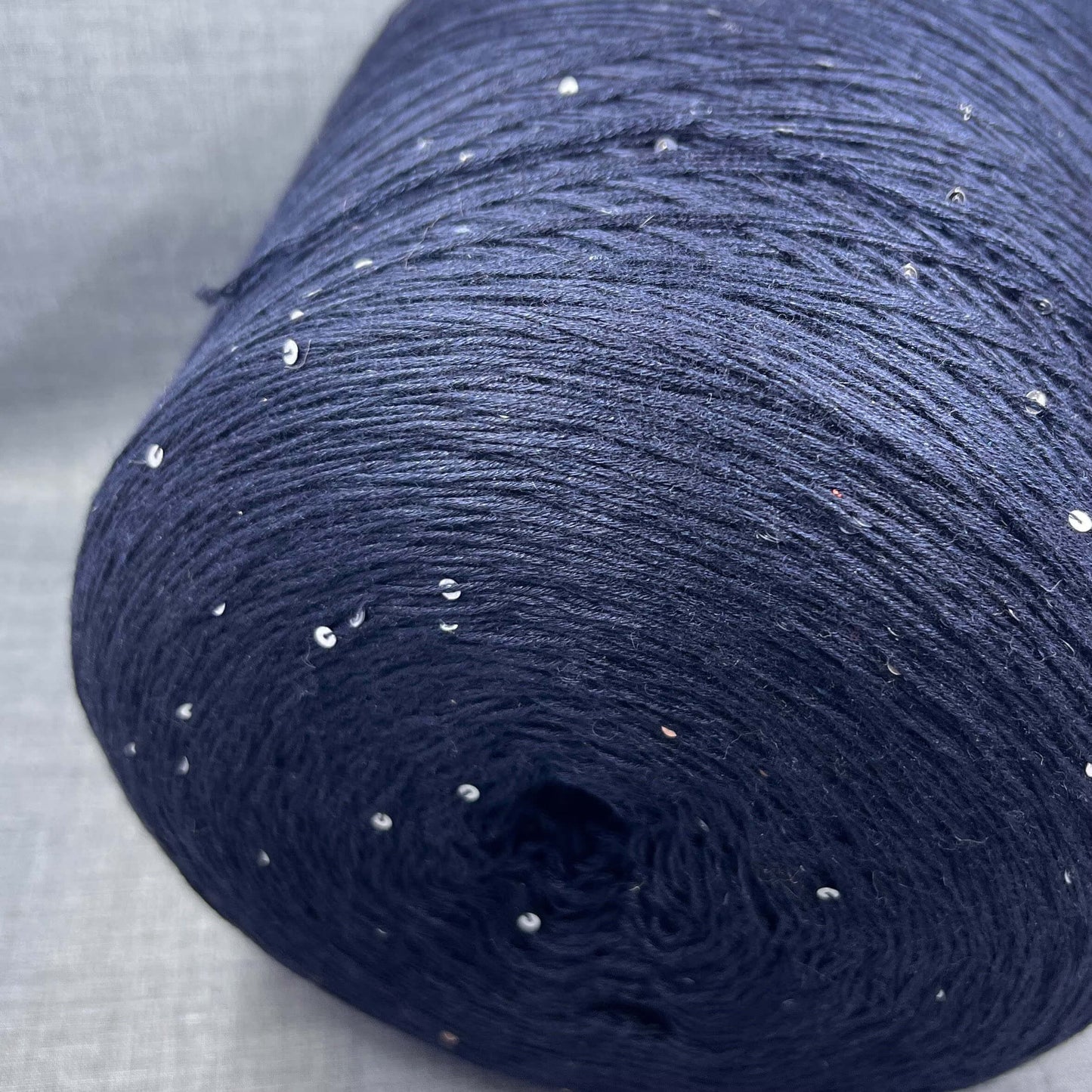 Cashmere Yarn 67%, Silk Yarn 29%, Loro Piana Yarn, Blue Nero. per 100 gr