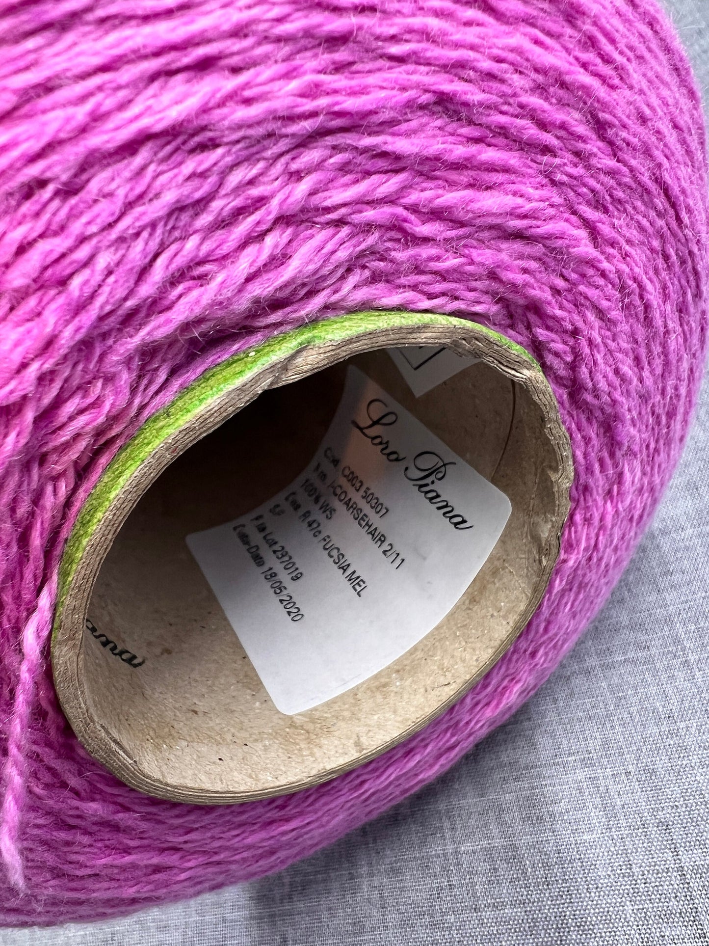 Cashmere Yarn 100%, Coarsehair Yarn, Loro Piana Yarn, Fucsia Mel. per 100 gr