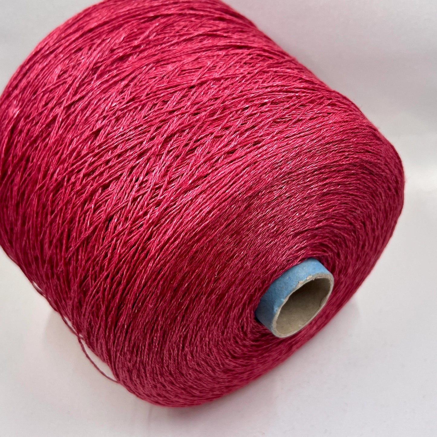 Lino Yarn 100%, Yarn on Cone, Loro Piana, Linen fine yarn on cone. Color Corallino. Per 100 gr