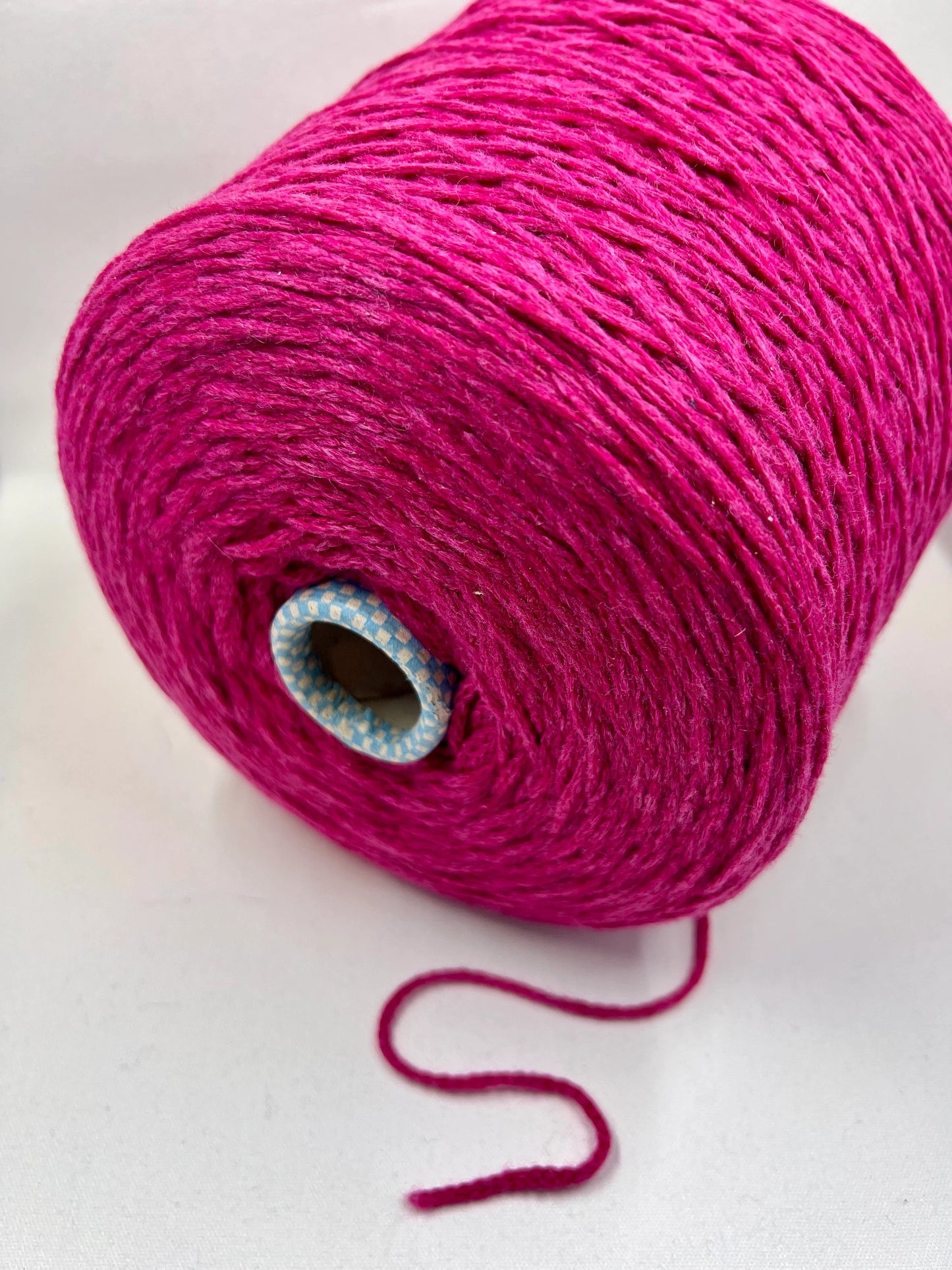 PIUMA Cashmere Yarn 100%, Yarn on Cone. Cariaggi Yarn - PCKC329, Color Raspberry, per 100 gr