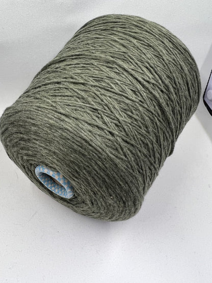 PIUMA Cashmere Yarn 100%, Yarn by Cariaggi. Yarn on Cone, Color Forest. Per 100 gr