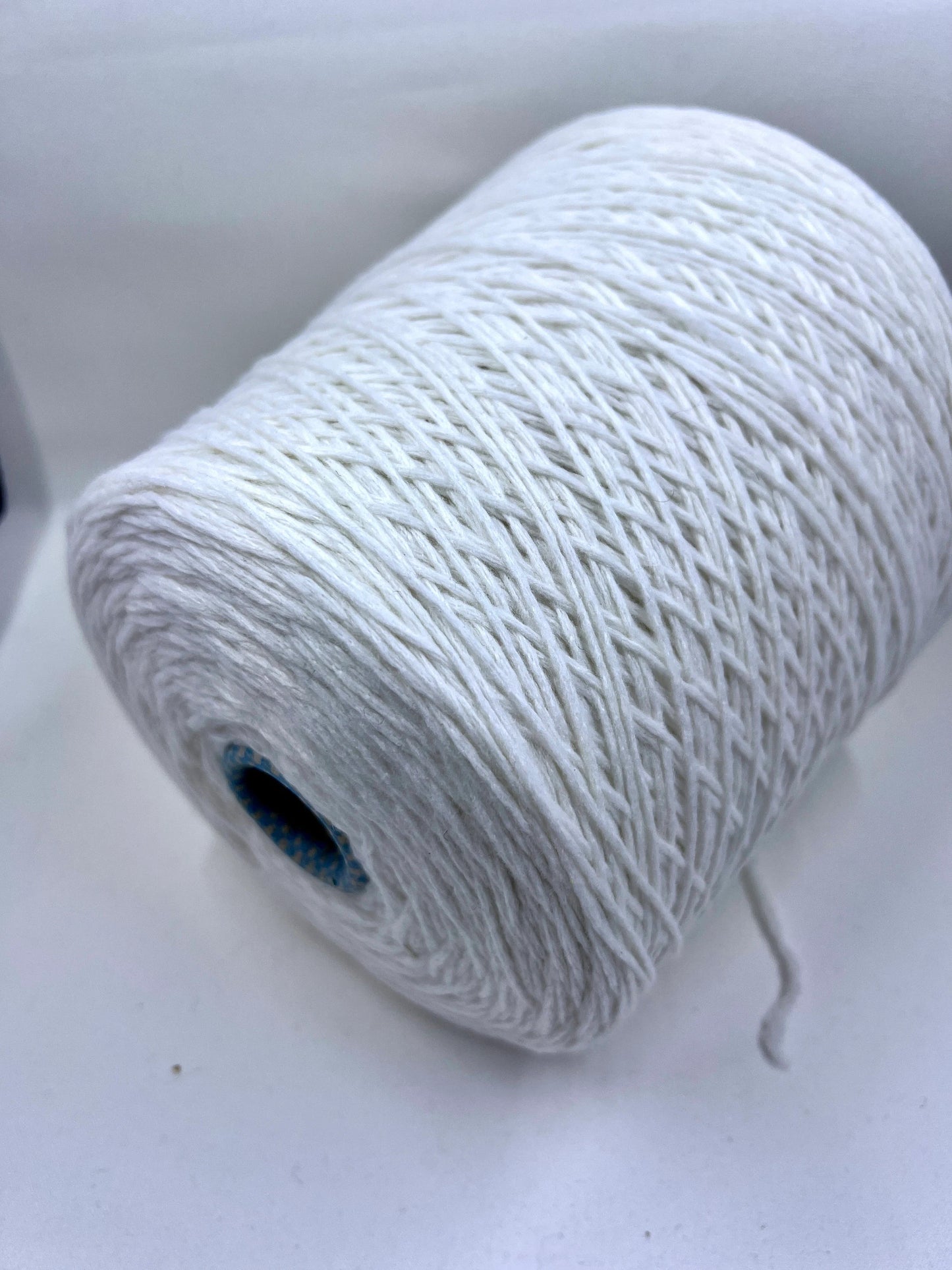 PIUMA Cashmere Yarn 100%, Yarn on Cone. Cariaggi Yarn - PCKC329, Color White. Per 100 gr