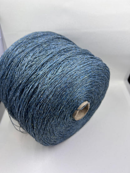 Lino Yarn 100%, Yarn on Cone, Loro Piana, Linen fine yarn on cone. Color Turchese. Per 100 gr